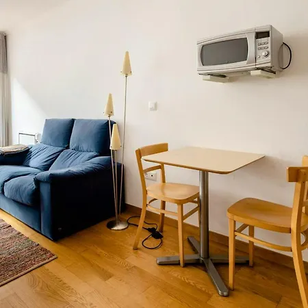 Welcoming Flat In 50 M² Free Parking